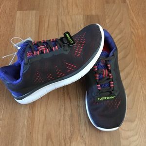 Boys shoes